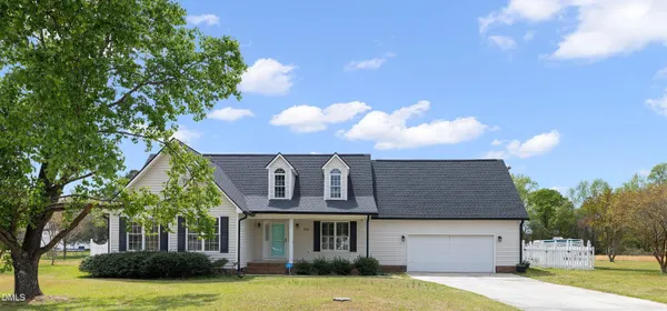 $379,999 | 724 Iris Bryant Road, Dunn, NC 28334