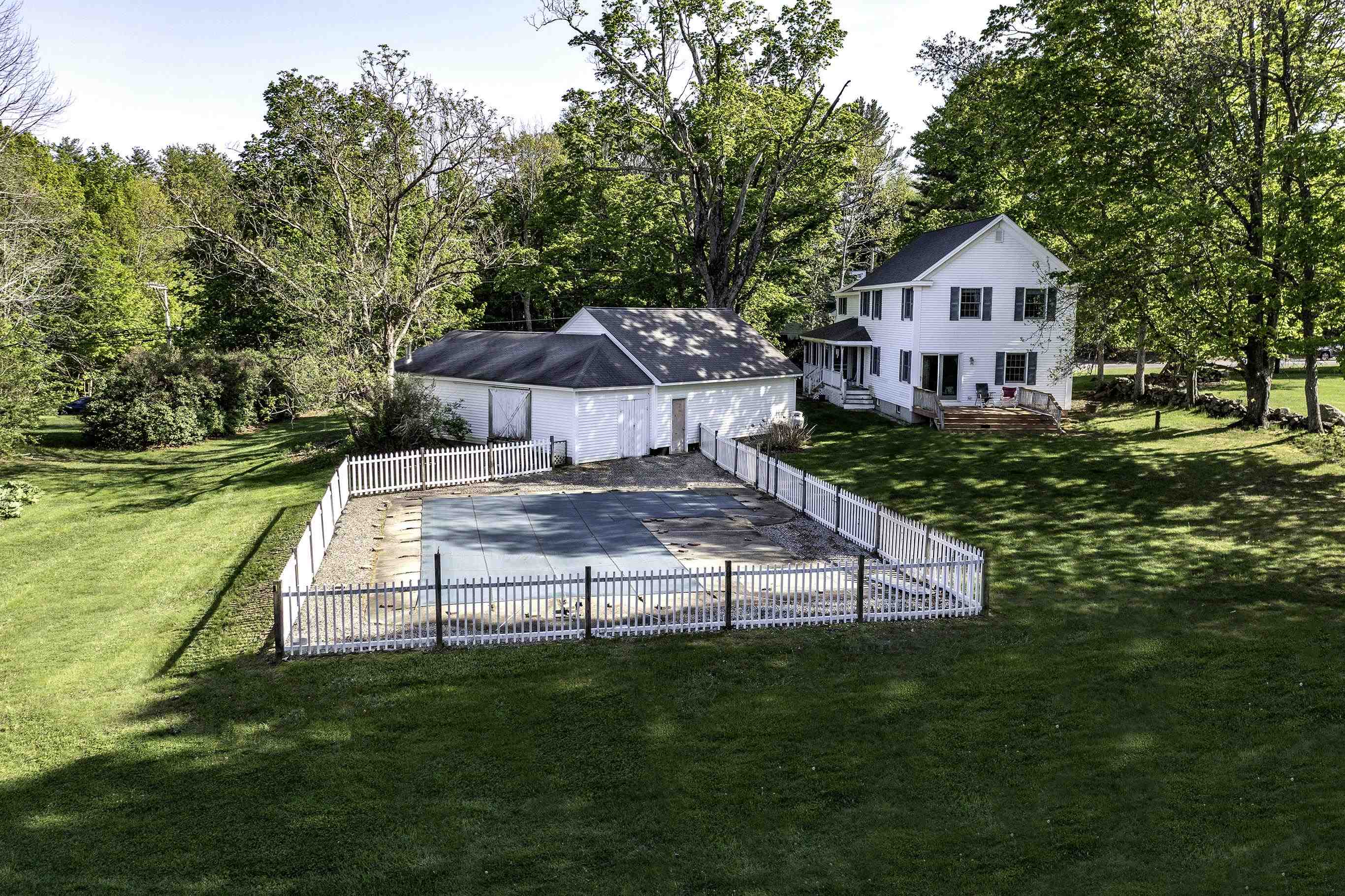 153 North Road Brentwood, NH 03833 - Photo 5 of 49 Gallery Image 5