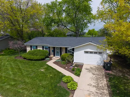 $419,900 | 852 East Anderson Drive, Palatine, IL 60074