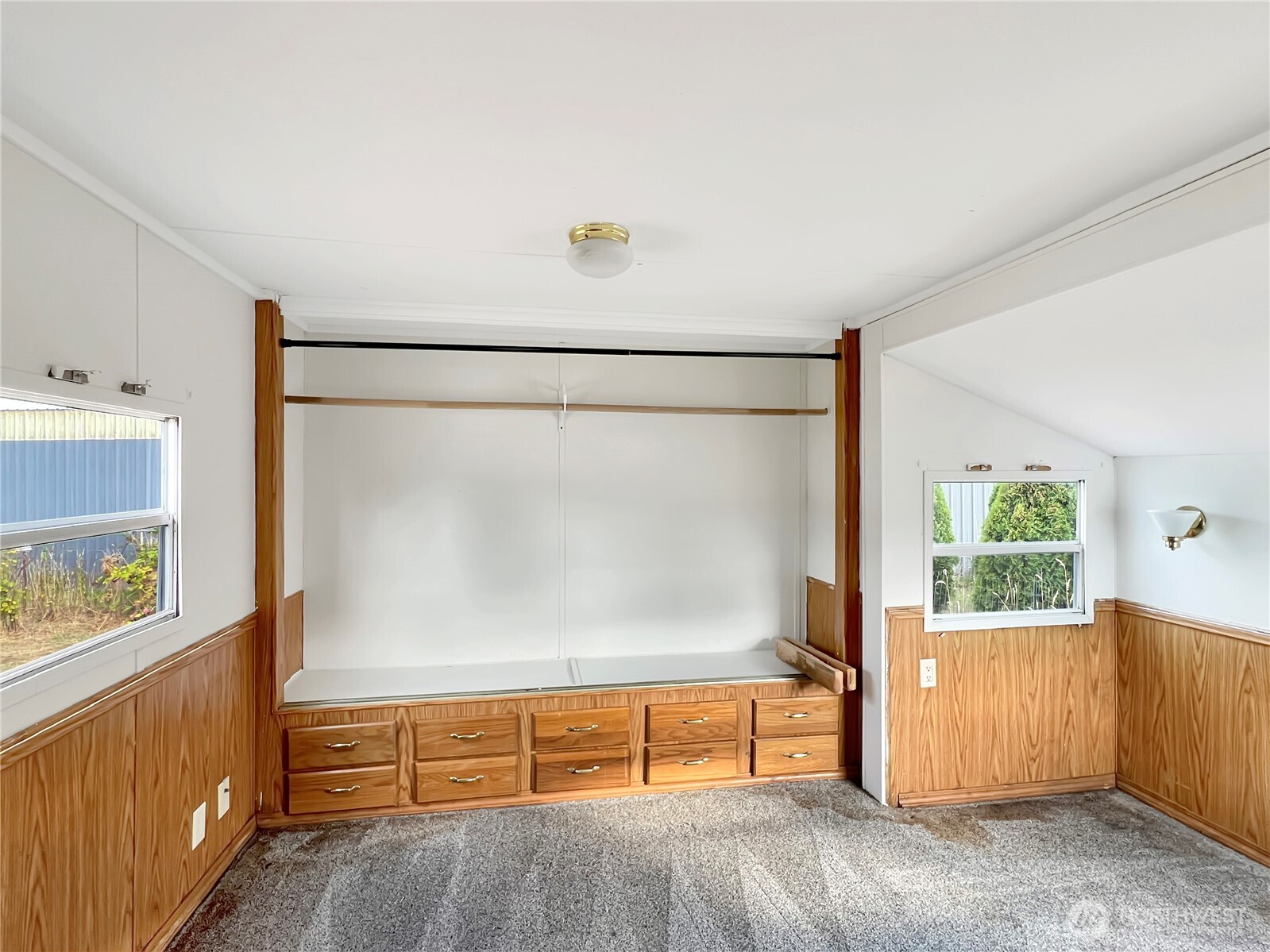 10900 Kuhlman Road Southeast, Unit 4 Olympia, WA 98513 - Photo 8 of 11 a view of room with window and tub