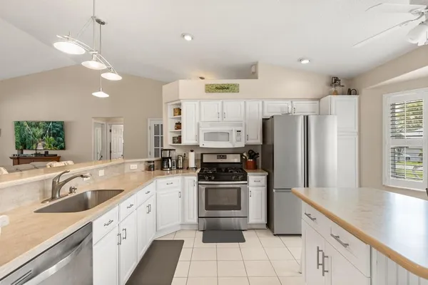 $359,000 | 21127 Royal St Georges Lane, Leesburg, FL 34748