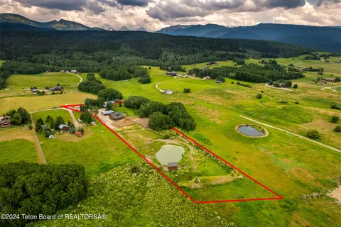 $2,390,000 | 1905 Beaver Drive, Alta, WY 83414