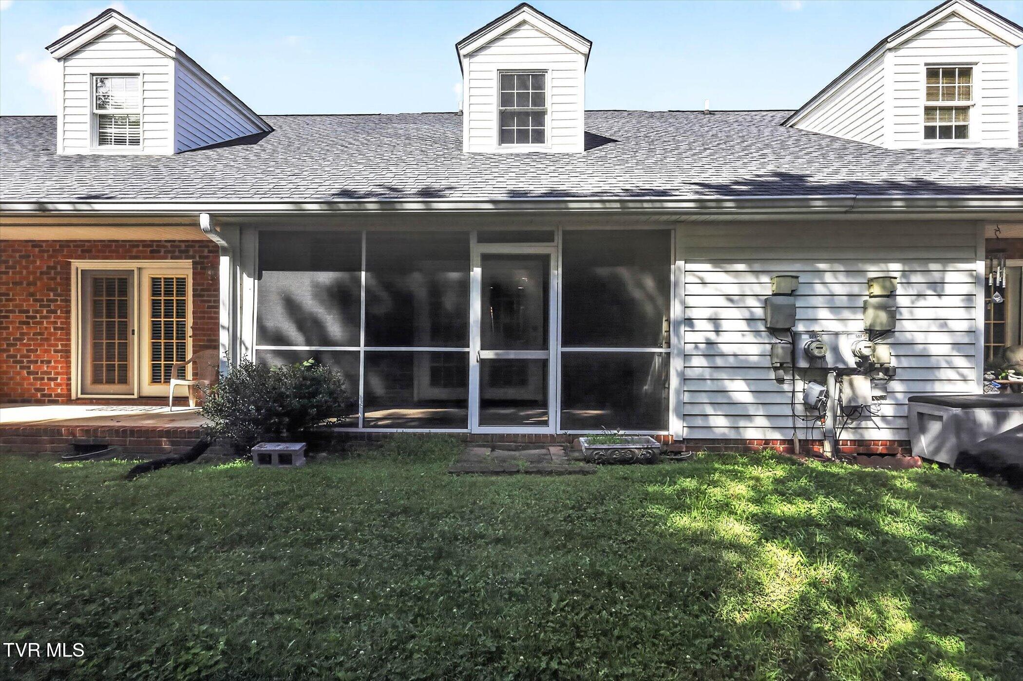529 Hickory Road Bristol, TN 37620 - Photo 26 of 28 29-529-Hickory-Rd-WindowStill-Photograph