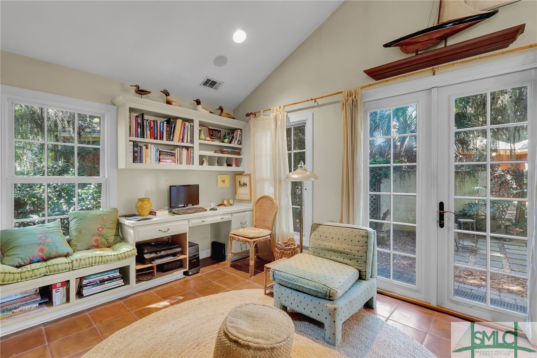 9 Dr Louis Way Savannah, GA 31411 - Photo 17 of 45