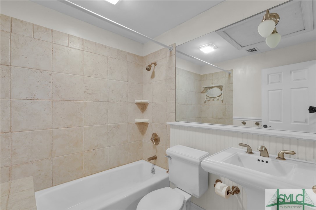 9 Dr Louis Way Savannah, GA 31411 - Photo 33 of 45