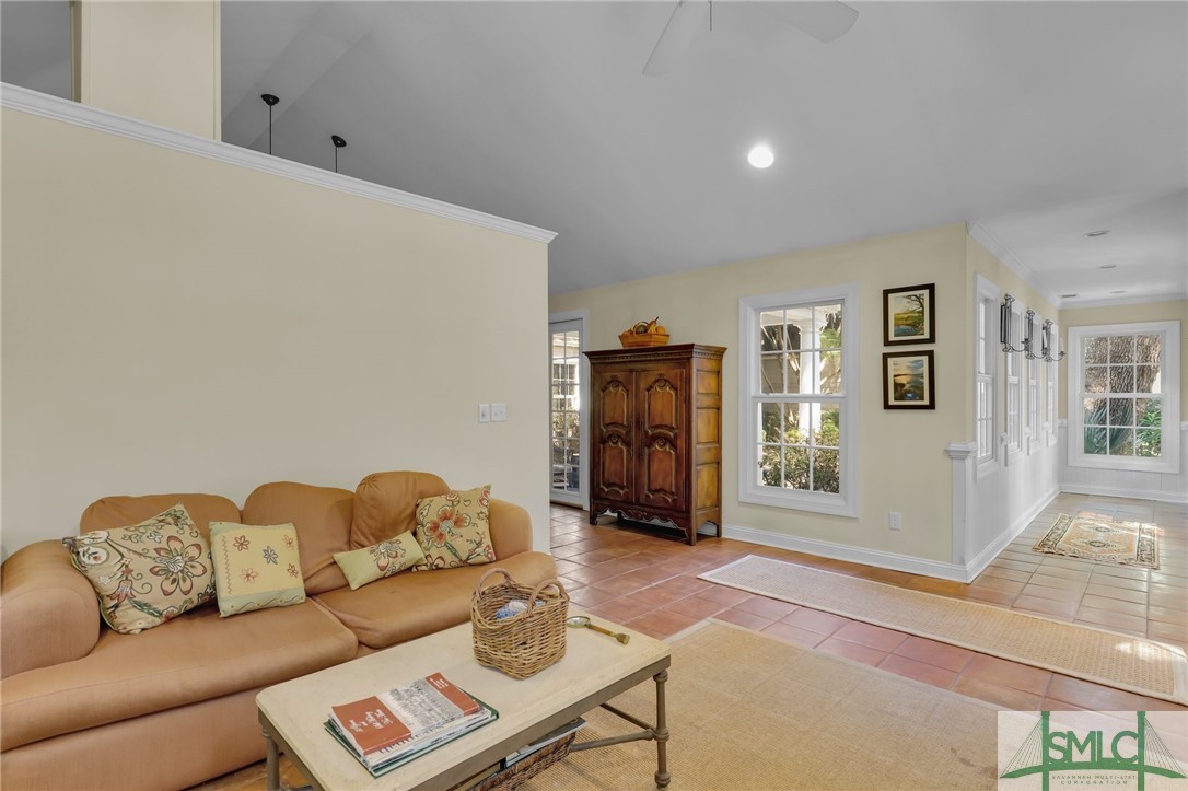 9 Dr Louis Way Savannah, GA 31411 - Photo 8 of 45