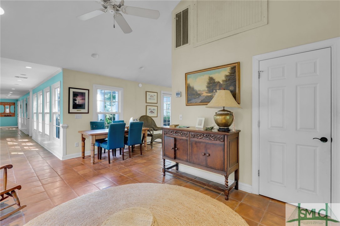 9 Dr Louis Way Savannah, GA 31411 - Photo 9 of 45