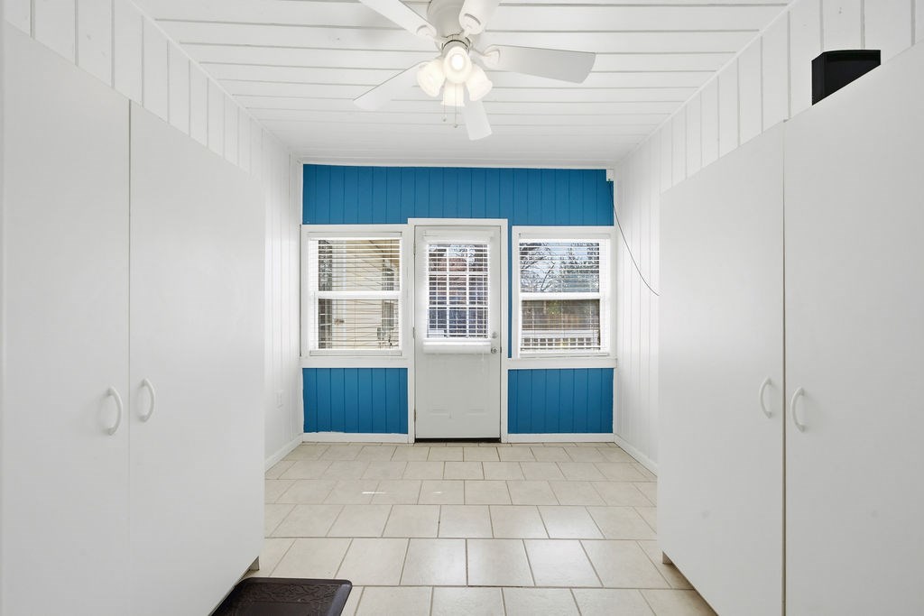 627 Elm Street Kerrville, TX 78028 - Photo 12 of 20