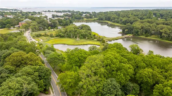 $2,500,000 | 194 Phillips Street, North Kingstown, RI 02852