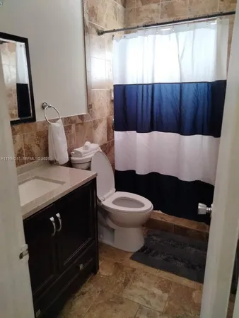 $2,100 | 4015 Indian Creek Drive, Unit 302, Miami Beach, FL 33140