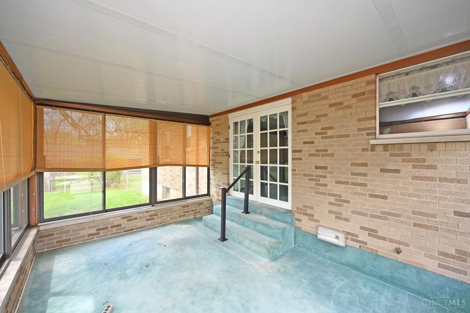 10370 Springrun Drive Cincinnati, OH 45231 - Photo 33 of 42 Gallery Image 33