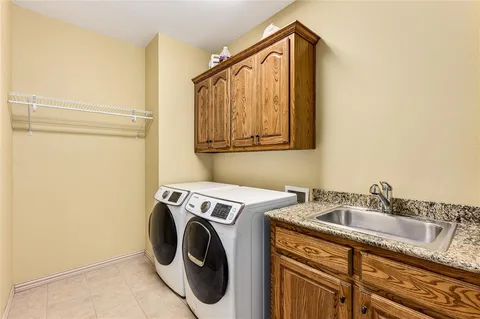 $564,900 | 10044 Dennehy Drive, Talty, TX 75126