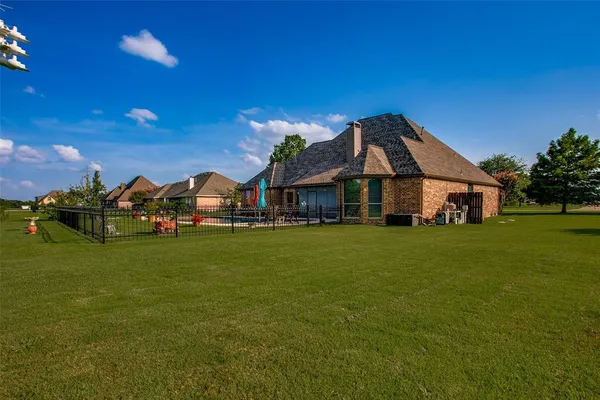 $559,900 | 10044 Dennehy Drive, Talty, TX 75126