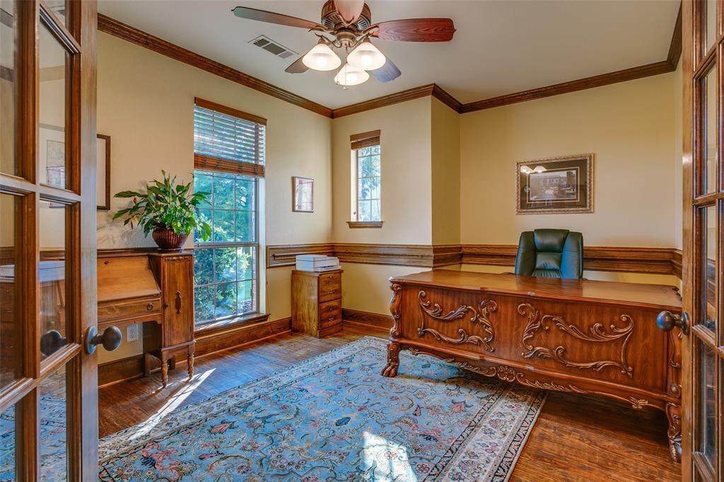 10044 Dennehy Drive Talty, TX 75126 - Photo 7 of 40 a living room with furniture