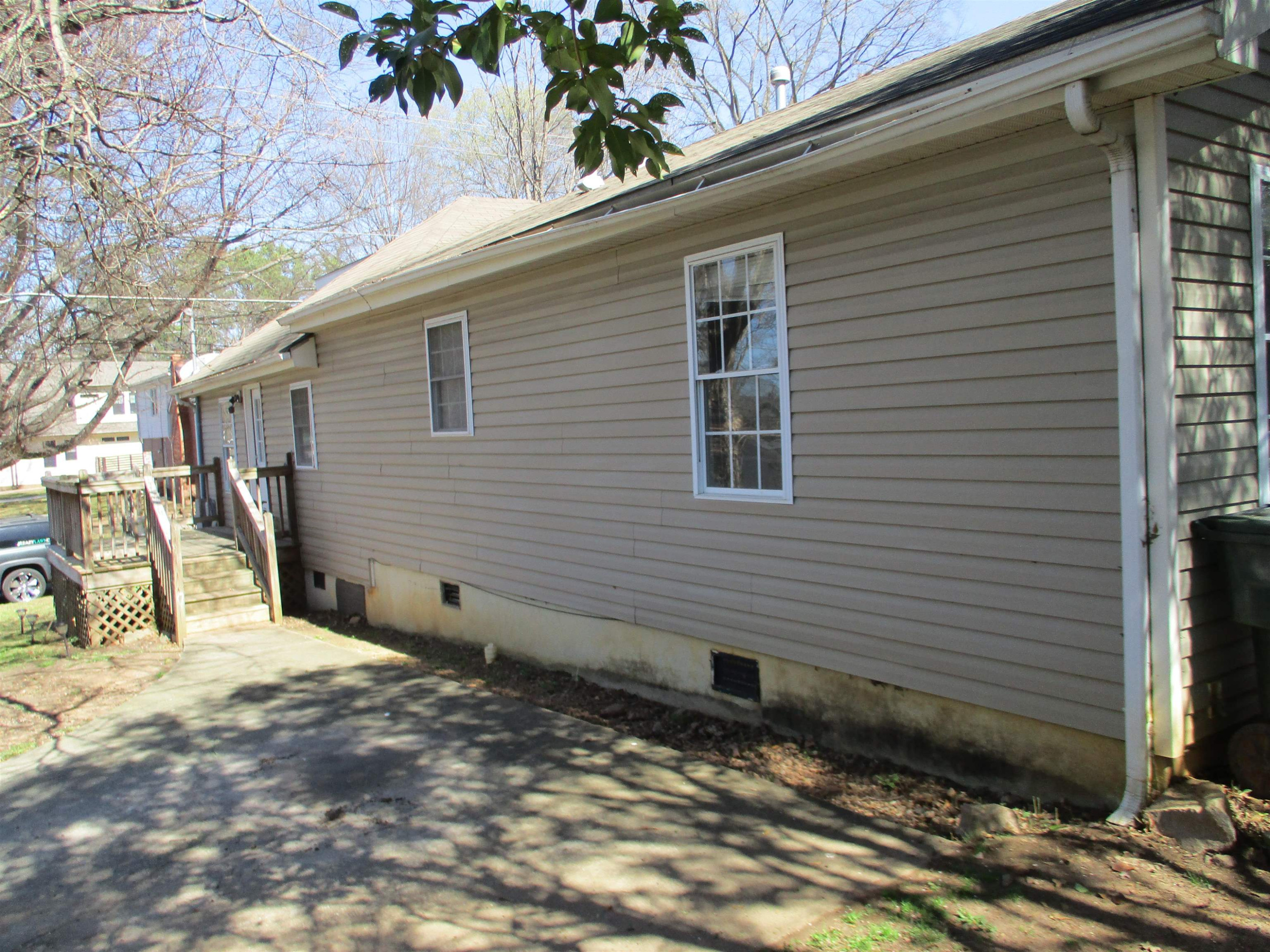 2415 Bedford Avenue Raleigh, NC 27607 - Photo 5 of 12 Photo 5