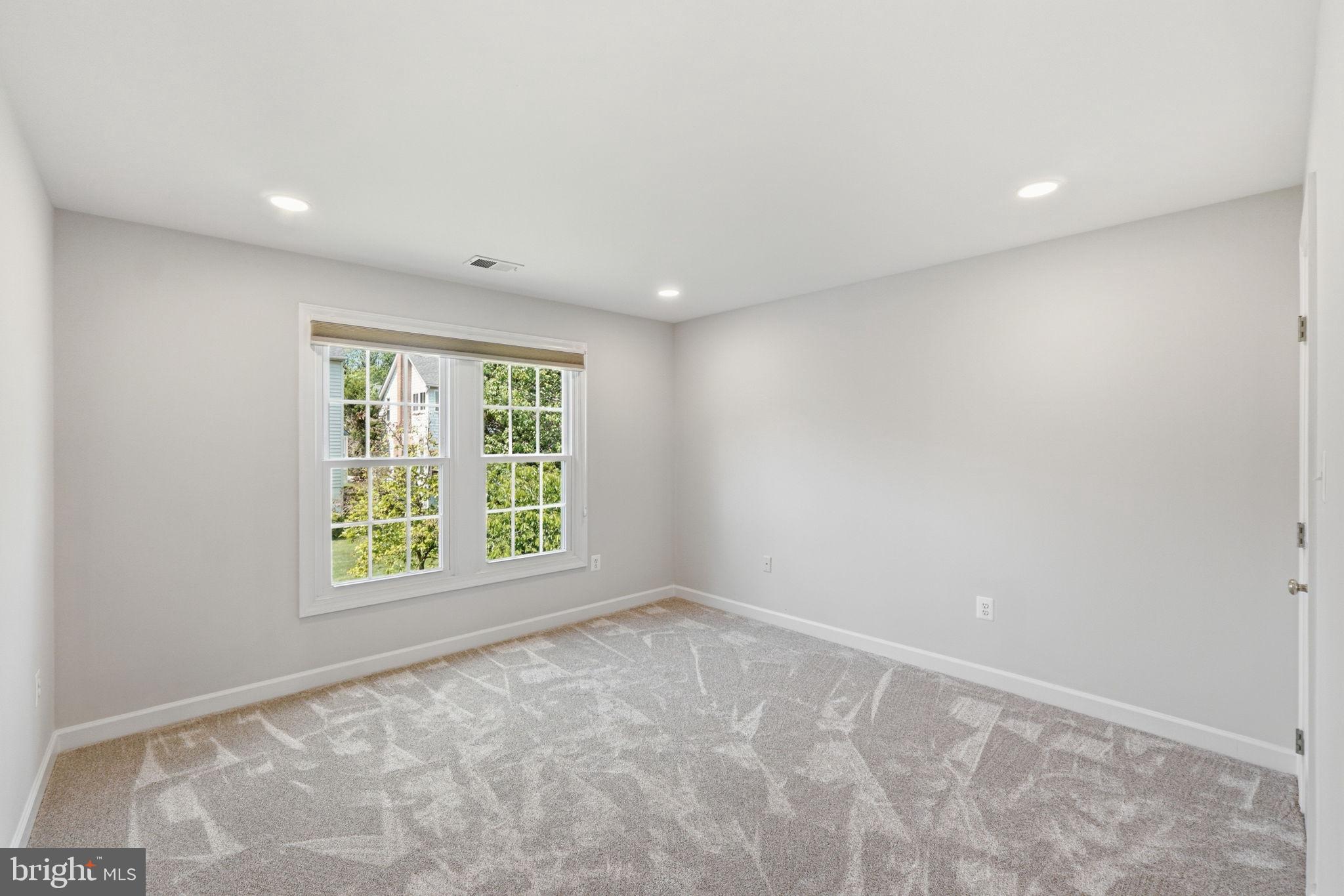 10816 Maplecrest Lane Potomac, MD 20854 - Photo 19 of 34 Bedroom #3 with Brand new carperting