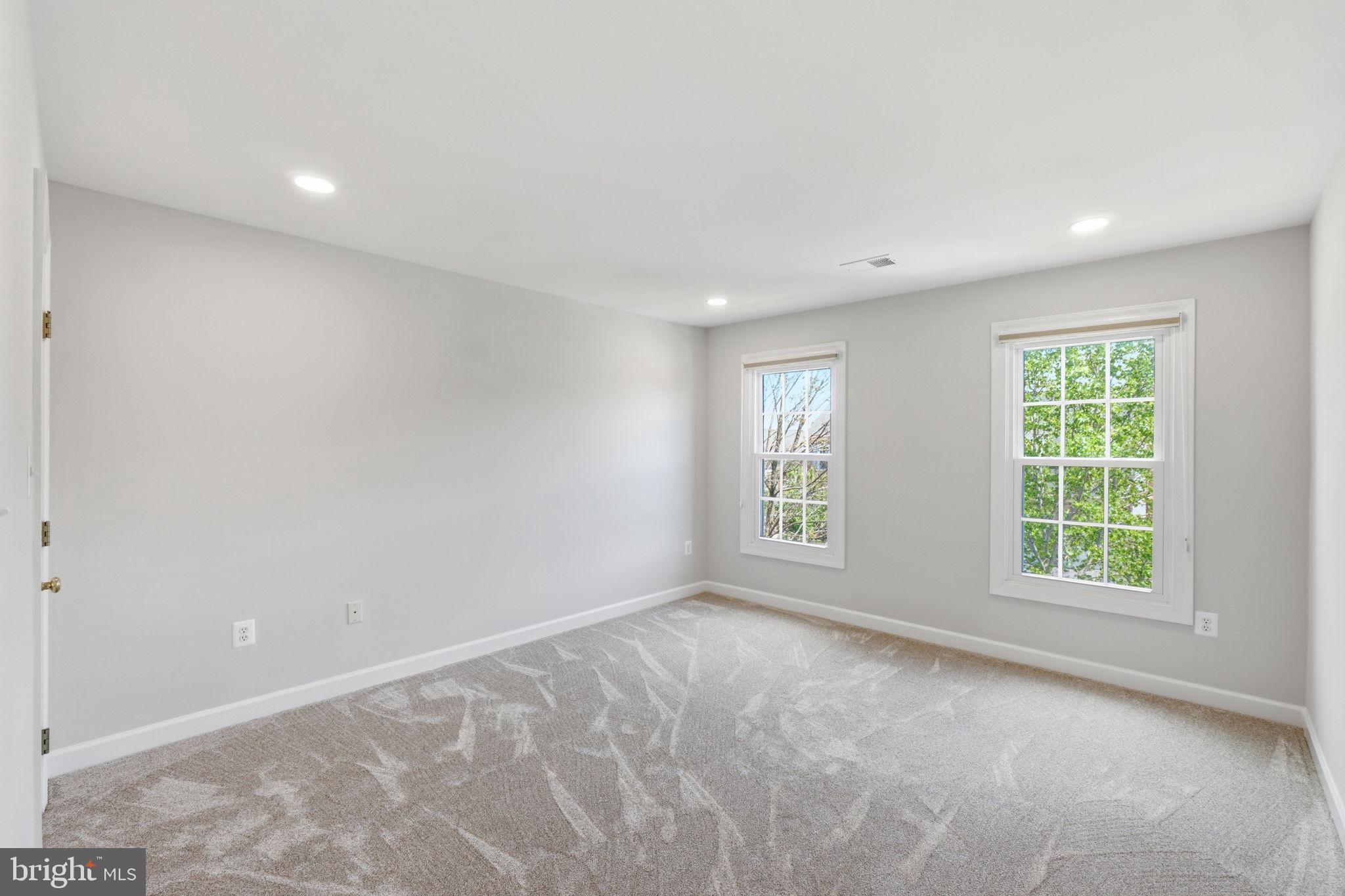 10816 Maplecrest Lane Potomac, MD 20854 - Photo 20 of 34 Bedroom #4 with Brand new carperting