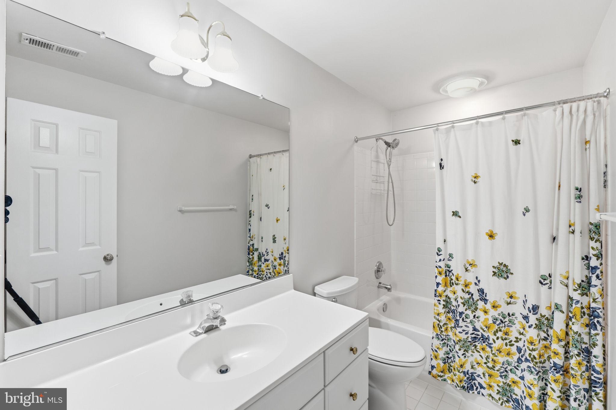 10816 Maplecrest Lane Potomac, MD 20854 - Photo 27 of 34 Lower level full bathroom
