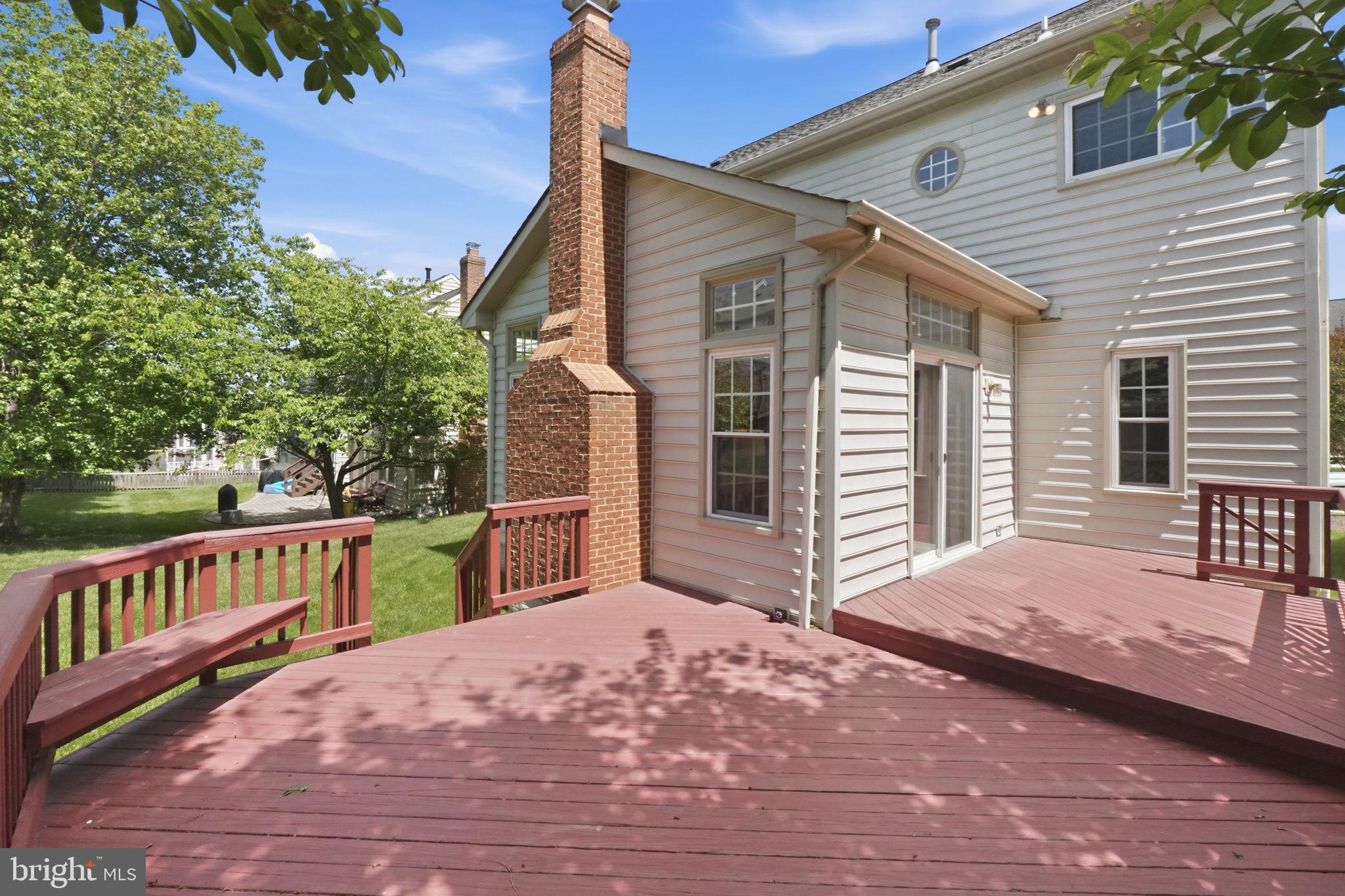 10816 Maplecrest Lane Potomac, MD 20854 - Photo 28 of 34 Deck off Family Room