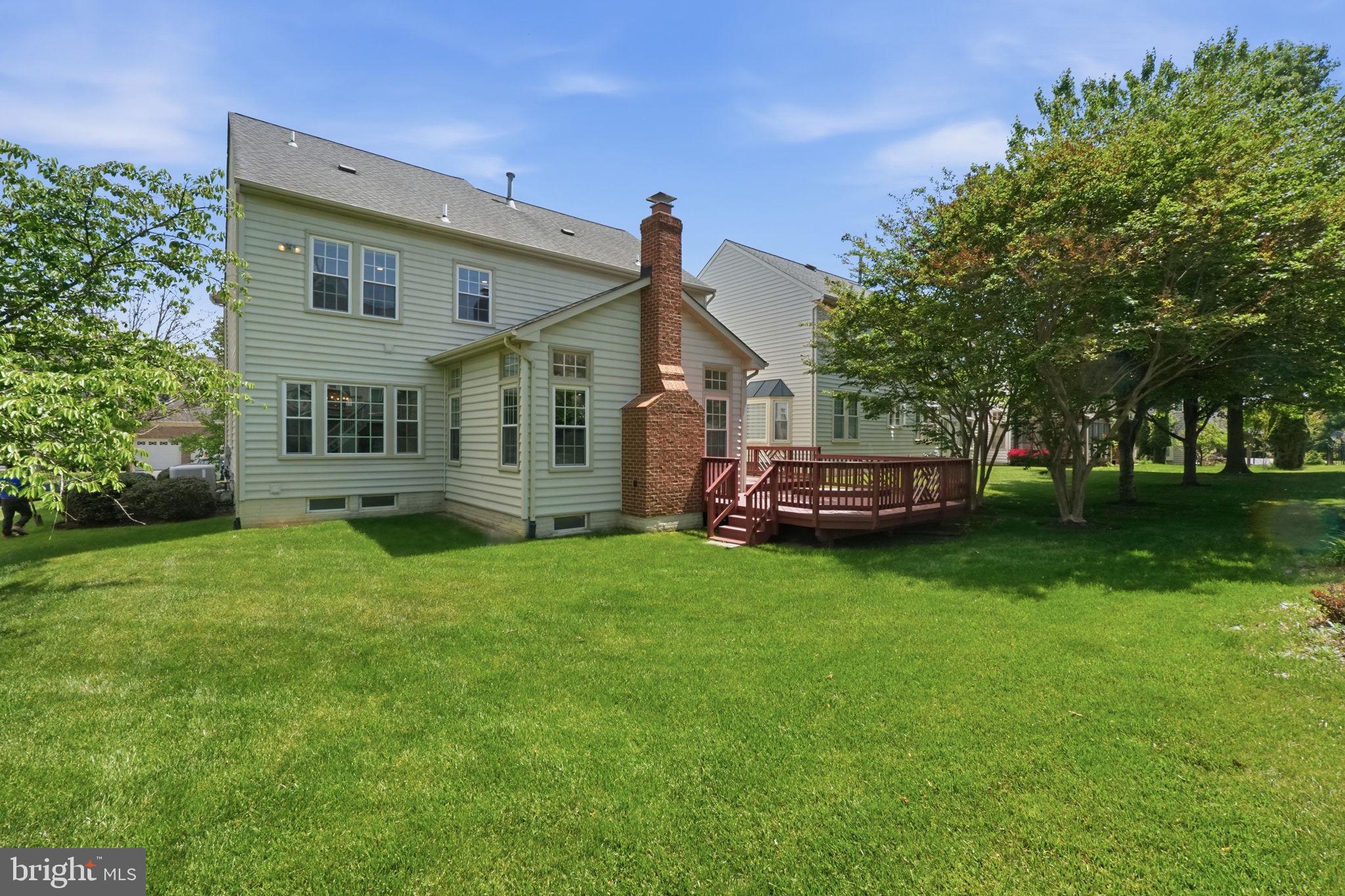 10816 Maplecrest Lane Potomac, MD 20854 - Photo 29 of 34 Rear Yard