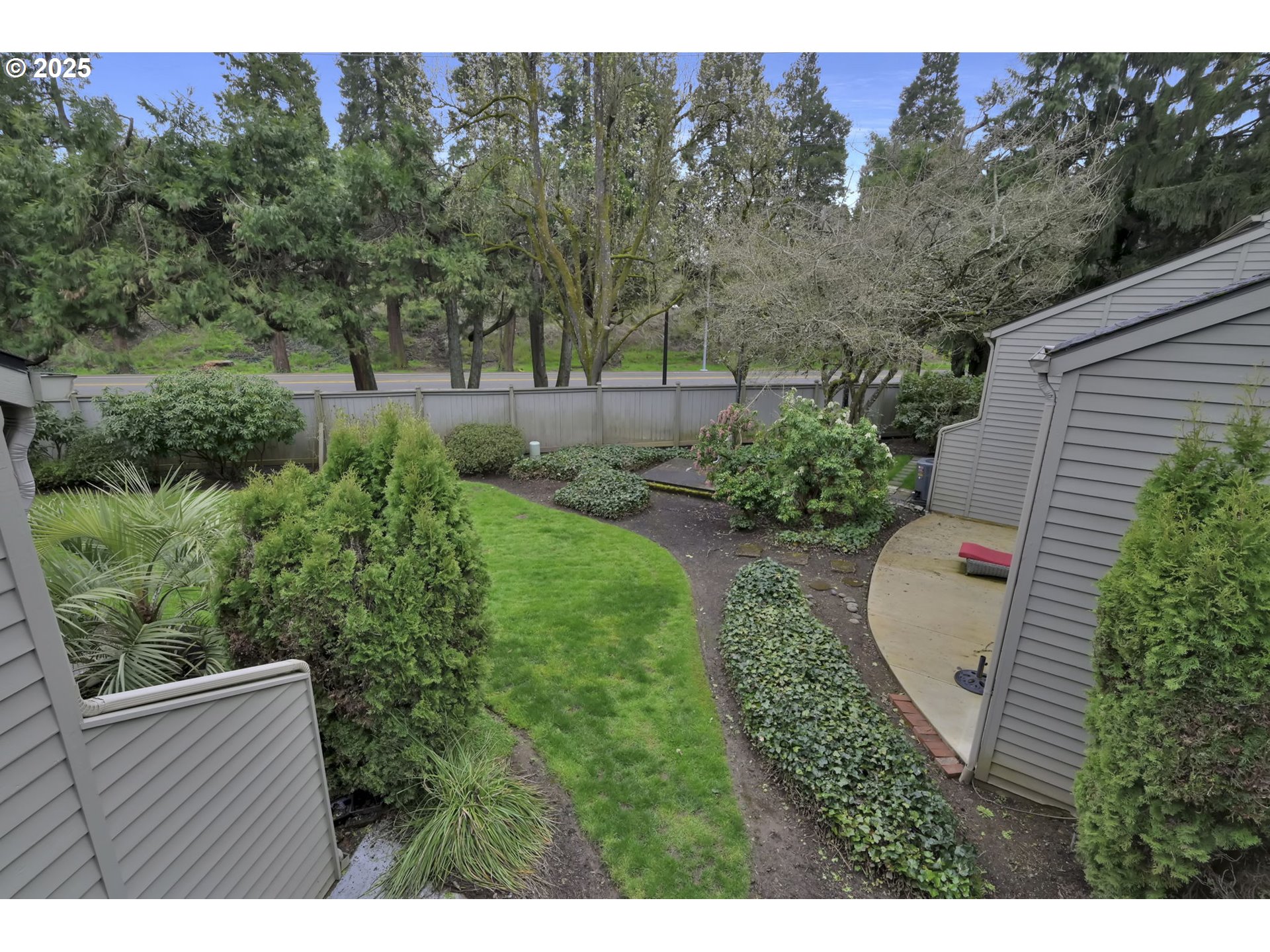 36 Fairway Loop Eugene, OR 97401 - Photo 24 of 36 Bedroom, Primary