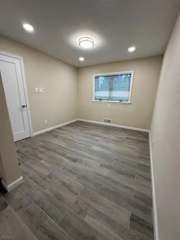 $3,900 | 15 Cottage Lane, Clifton, NJ 07012