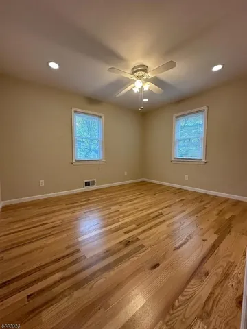 $3,900 | 15 Cottage Lane, Clifton, NJ 07012