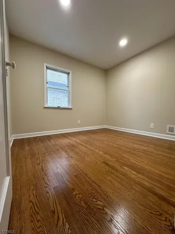 $3,900 | 15 Cottage Lane, Clifton, NJ 07012