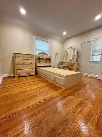 $3,900 | 15 Cottage Lane, Clifton, NJ 07012