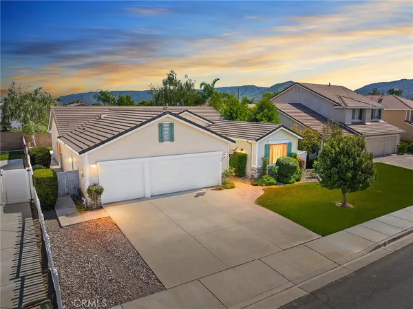 $659,500 | 41972 Trinity River Way, Murrieta, CA 92562