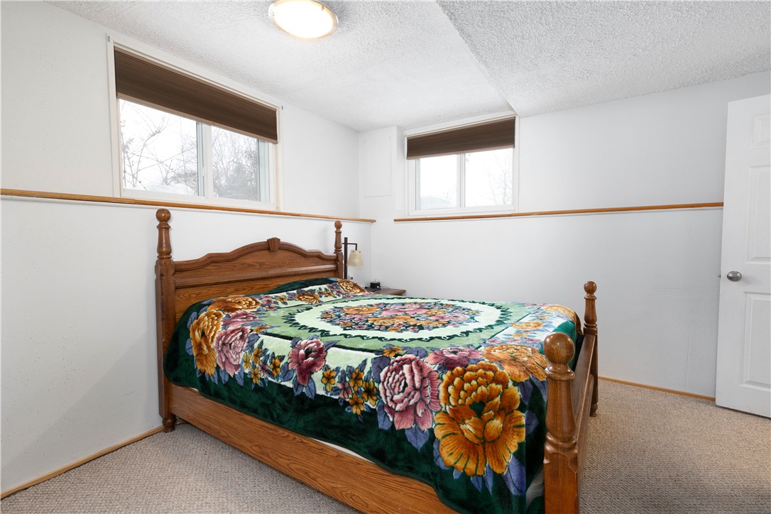 231 Smith Street Warwick, RI 02886 - Photo 13 of 27