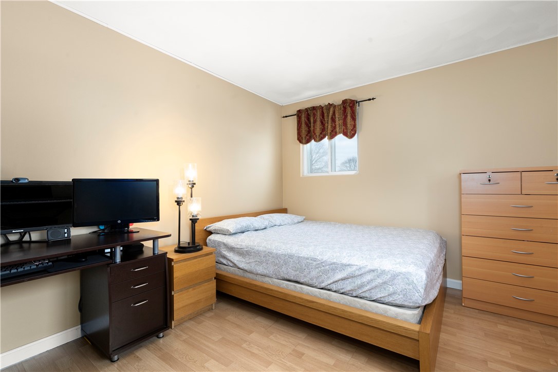 231 Smith Street Warwick, RI 02886 - Photo 16 of 27