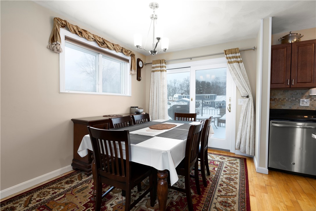 231 Smith Street Warwick, RI 02886 - Photo 8 of 27