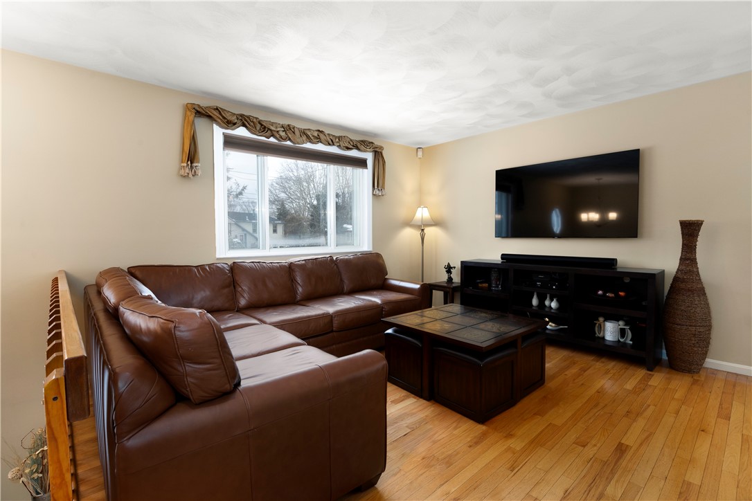 231 Smith Street Warwick, RI 02886 - Photo 9 of 27