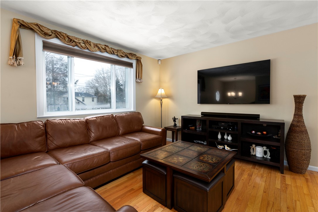 231 Smith Street Warwick, RI 02886 - Photo 10 of 27