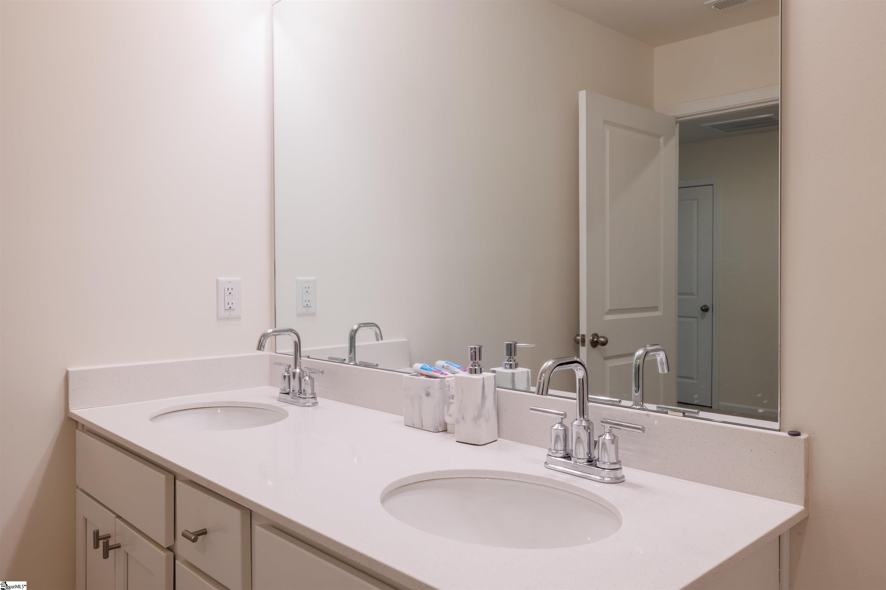 6063 Willutuck Drive Boiling Springs, SC 29316 - Photo 35 of 37