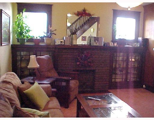 102 Batchelor Street Rochester, PA 15074 - Photo 3 of 7 Living Room.