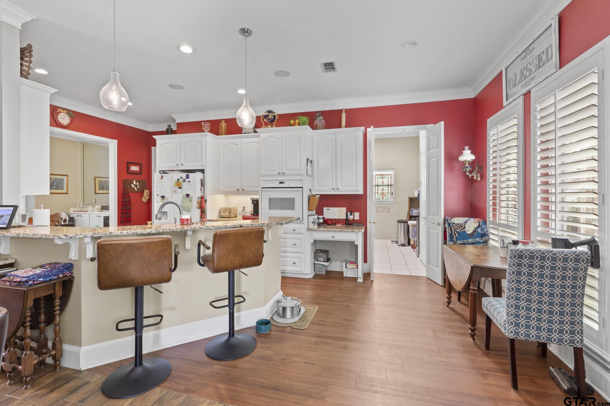 2315 Homestead Lane Tyler, TX 75701 - Photo 10 of 20 a living room with furniture and kitchen view