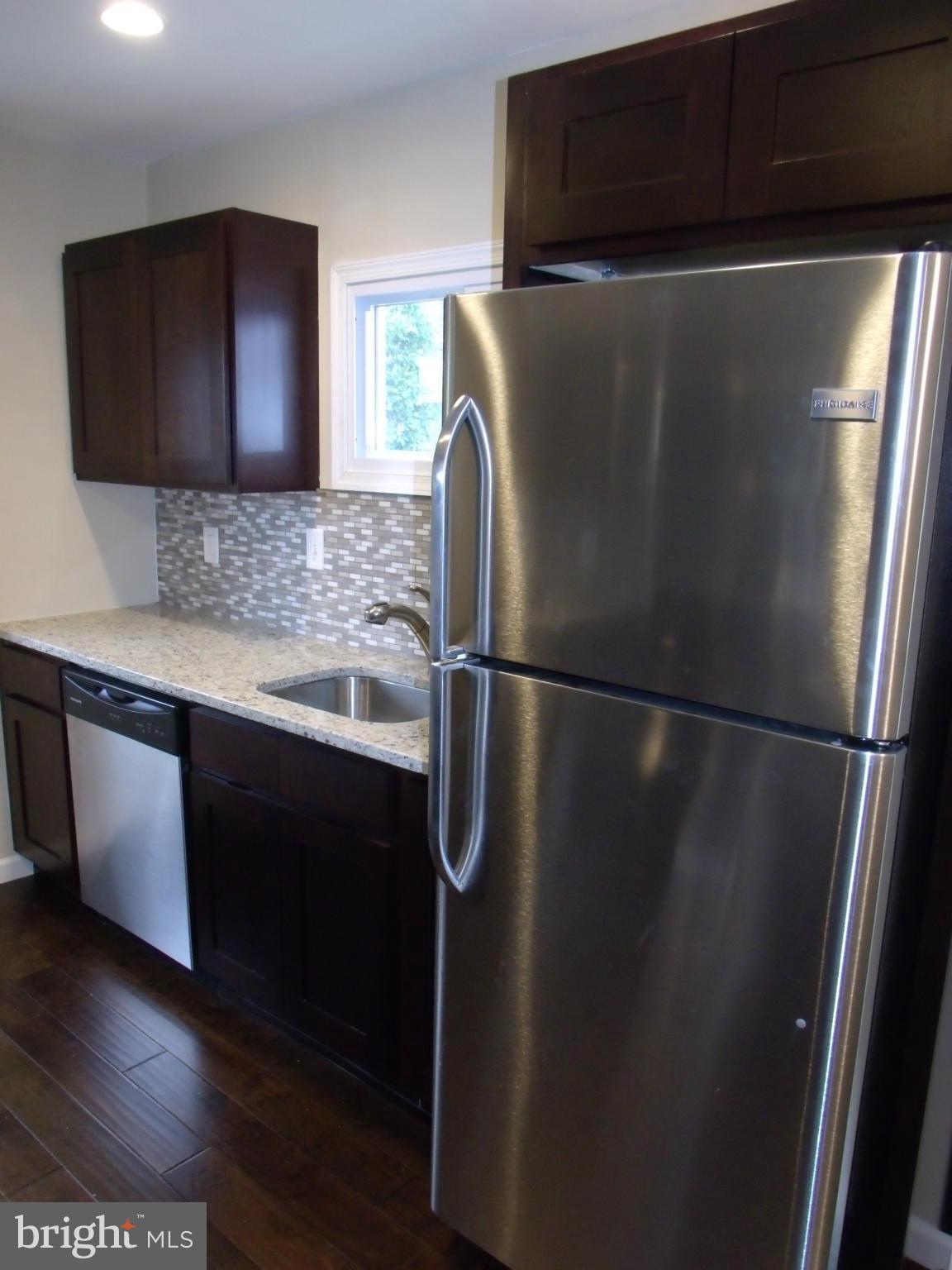 2453 Woodcroft Road Baltimore, MD 21234 - Photo 9 of 30 Kitchen