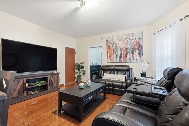 $385,000 | 50-52 Maynard Street, Springfield, MA 01109