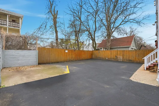 $385,000 | 50-52 Maynard Street, Springfield, MA 01109