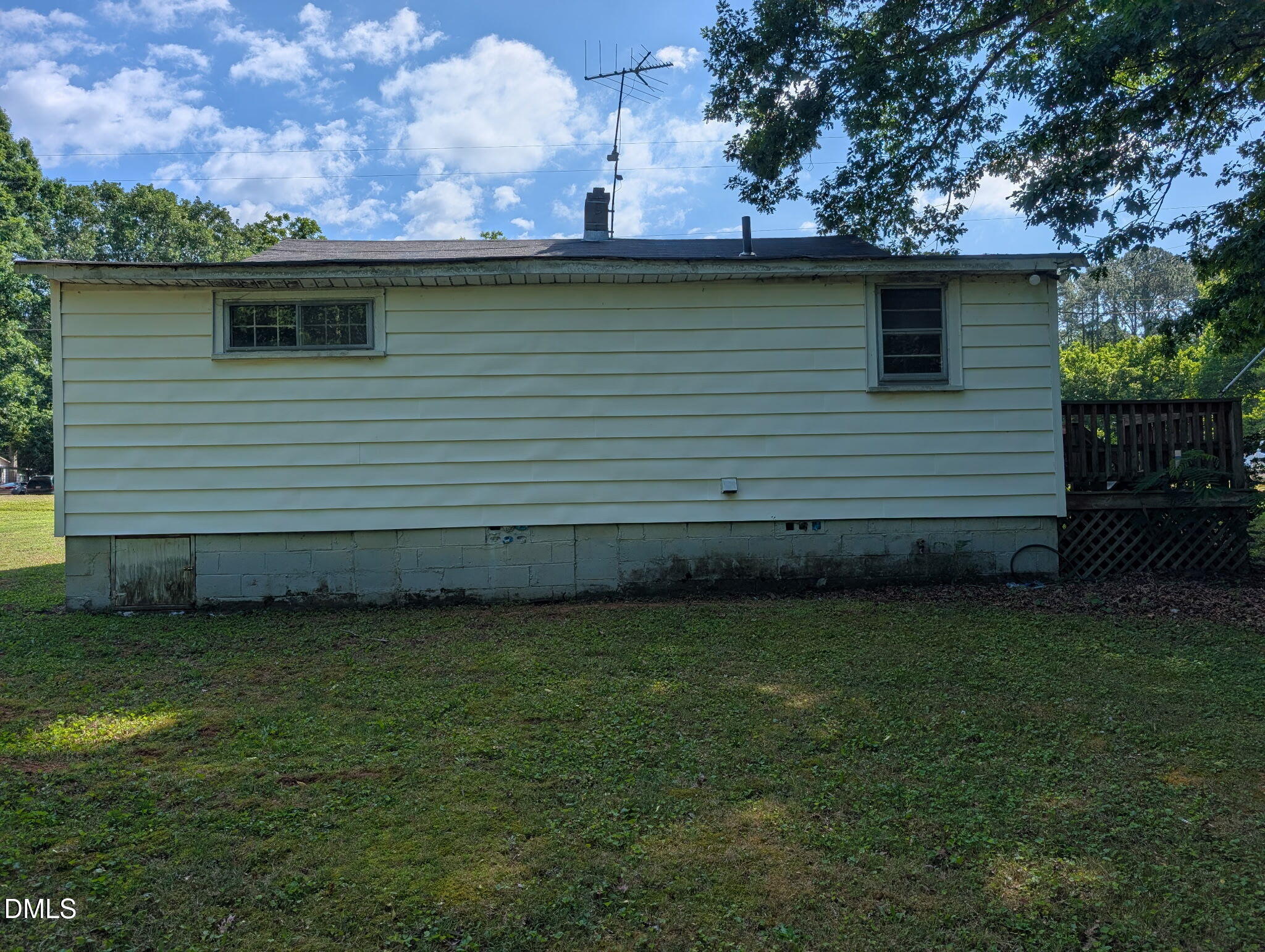 1222 Southerland Mill Road Henderson, NC 27537 - Photo 5 of 26
