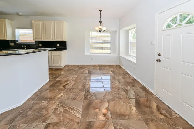 $2,960 | 11125 31st Avenue North, Texas City, TX 77591