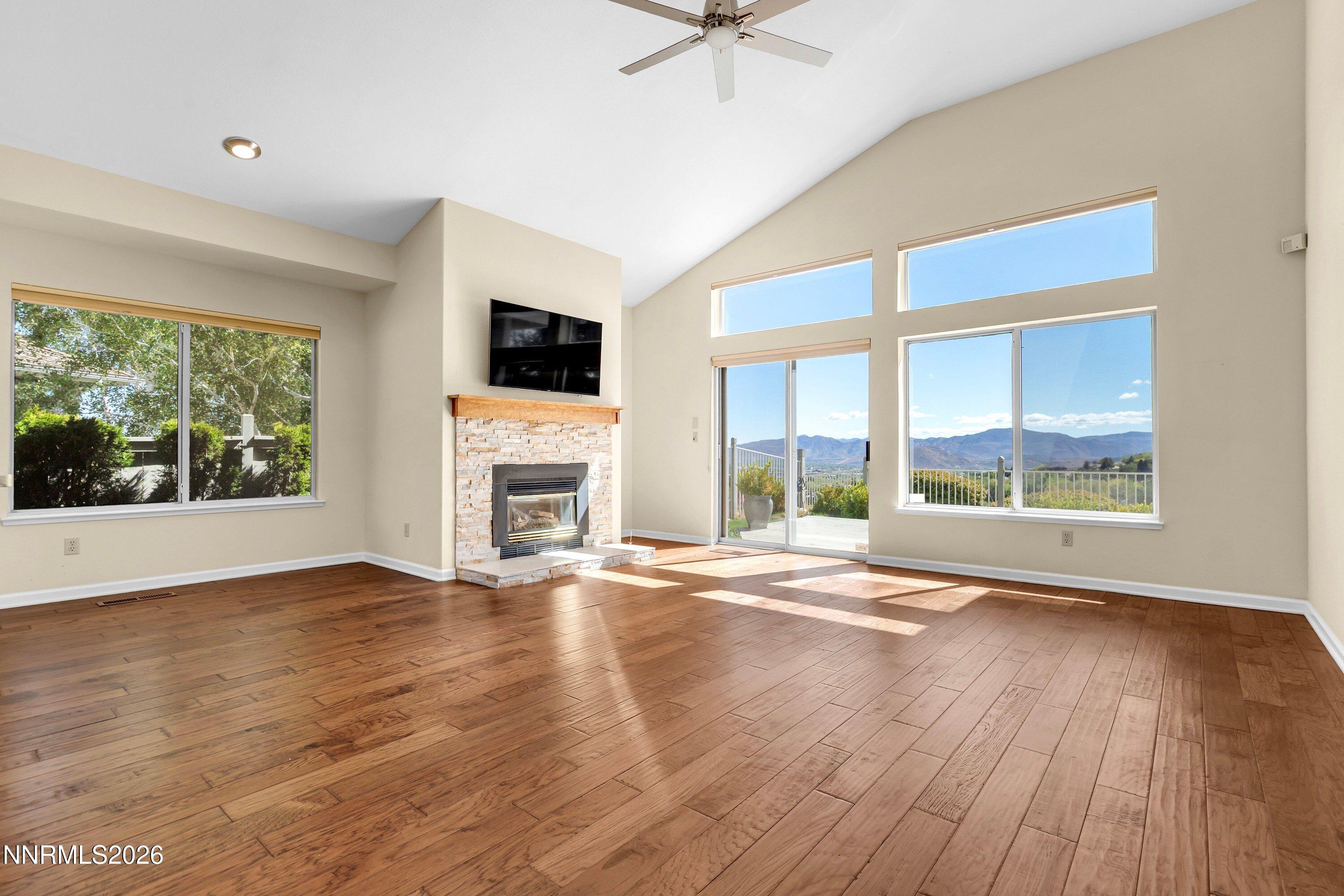 6089 Carriage House Way Reno, NV 89519 - Photo 13 of 36 CarriageHouse019-011-023-3000x2000