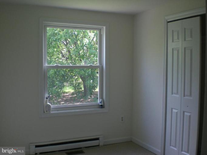 3905 Boteler Road Mount Airy, MD 21771 - Photo 17 of 26 Sunny and Bright