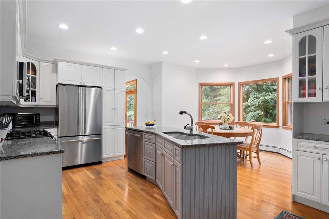 35 Great Road Barrington, RI 02806 - Photo 12 of 42 Gallery Image 12
