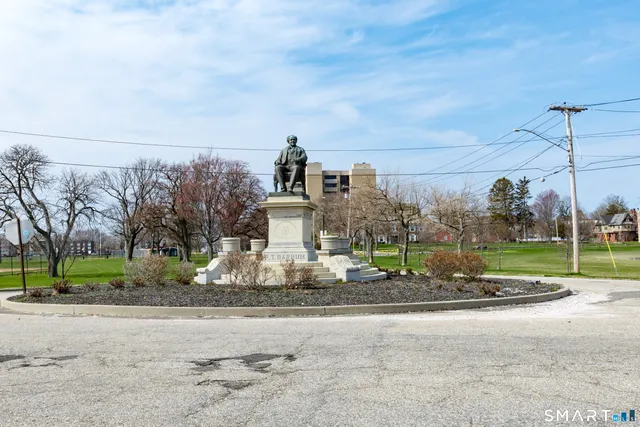 $169,900 | 20 Amsterdam Avenue, Unit 2E, Bridgeport, CT 06606