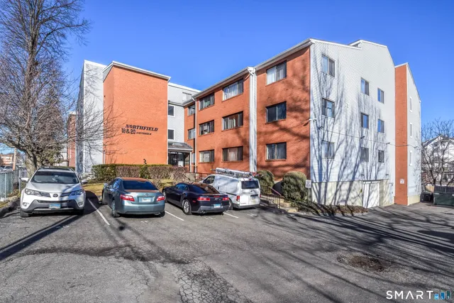 $169,900 | 20 Amsterdam Avenue, Unit 2E, Bridgeport, CT 06606