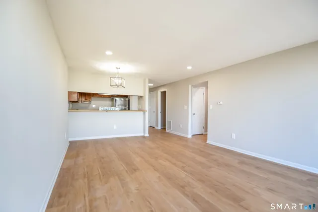 $169,900 | 20 Amsterdam Avenue, Unit 2E, Bridgeport, CT 06606