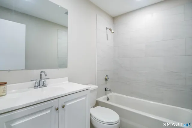 $169,900 | 20 Amsterdam Avenue, Unit 2E, Bridgeport, CT 06606